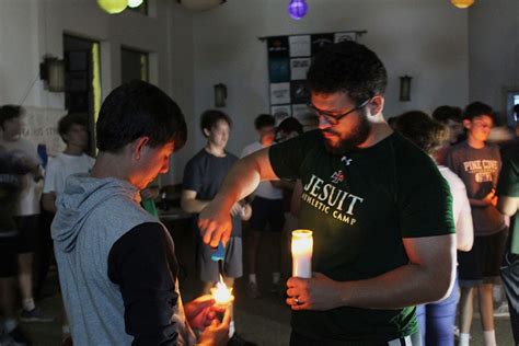 Strake Jesuit Junior Year Highlighted by Kairos Retreat | The Buzz ...