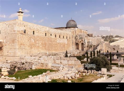 Temple Mount and Al-Aqsa Mosque Stock Photo - Alamy