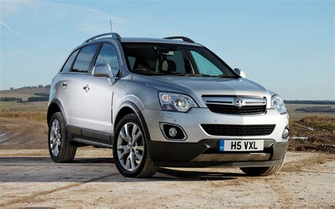 Vauxhall Antara Station Wagon Review (2007 - 2015) | Parkers