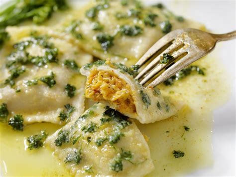 10 Delicious Ravioli Fillings That Will Get You Rolling Out Pasta ASAP ...