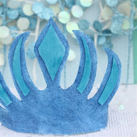 DIY Elsa Crown | AllFreeHolidayCrafts.com