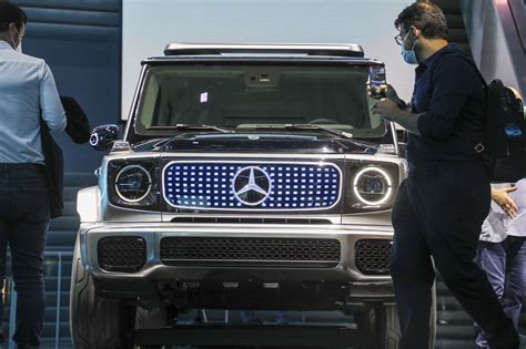 Mercedes’s Electric G-Wagon Will Get Range-Boosting Battery Tech