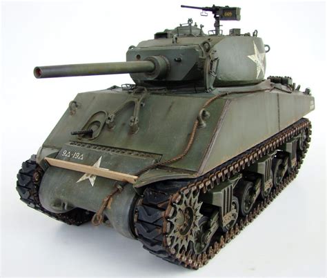 Tamiya Sherman Jumbo - 1/16 scale