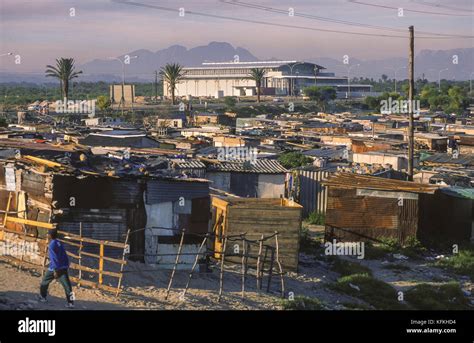 Khayelitsha slum hi-res stock photography and images - Alamy