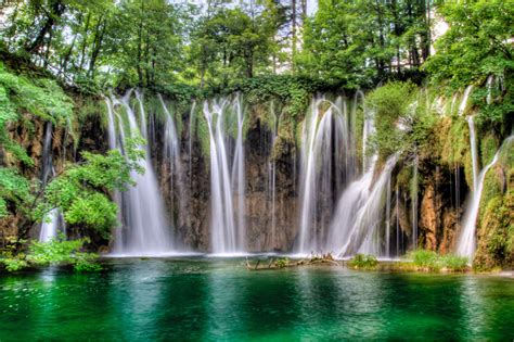 Exotic Plitvice Lakes National Park, Croatia | The BackPackers