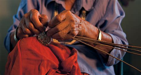 Weaving a Revolution: Contemporary Navajo Baskets | Natural History ...