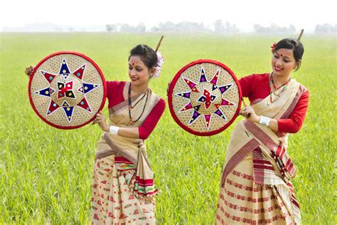 13 Popular North East India Festivals