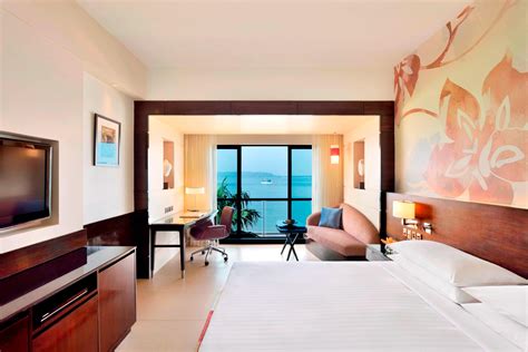 North Goa Luxury 5-Star Deluxe Hotel and Resort | Goa Marriott Resort & Spa