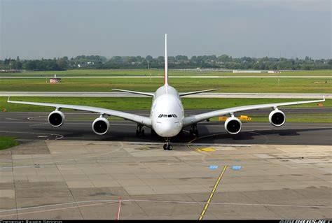 Why was the A380 built with a gull-wing design? - Aviation Stack Exchange