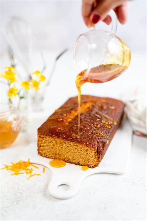 Golden Syrup Cake - Supergolden Bakes