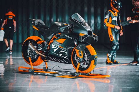 REVISED, REWORKED AND READY TO RACE: THE 2023 KTM RC 8C IS FIRED-UP ...