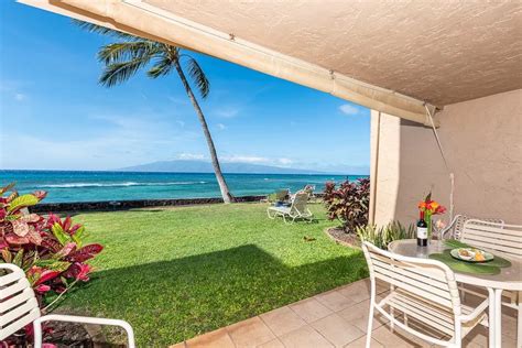 19 Hawai'i Airbnbs on the Beach for a Dream Vacation