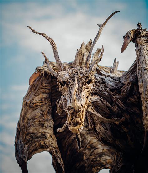 Amazing Driftwood Dragons & Other Animal Wooden Sculptures | HENRYHERZ ...