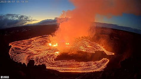 Kilauea volcano erupts in Hawaii, lava confined to crater | Reuters