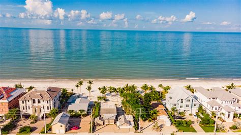 Book Our Fort Myers Beach Vacation Rentals with Beach Views | Luxury ...