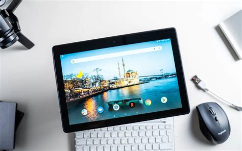 Lenovo Tab E10 Review: How Usable Is This Cheap 10-Inch Tablet ...