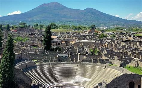 Visits in Campania: Archaeological park of Pompeii - open all year round