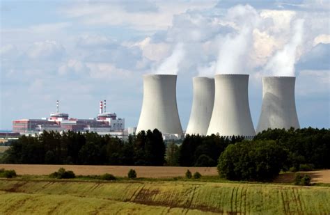 Is Nuclear Energy Renewable? Complete Answer 2021 (Updated) | Linquip