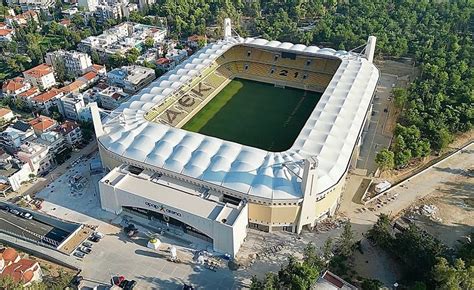 Historic Greek Soccer Club AEK Athens Opens New Stadium - GreekReporter.com