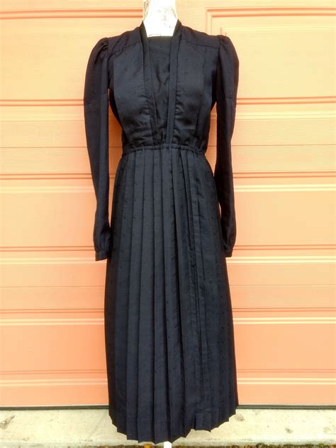 Vintage Dress Old Fashioned Mennonite Amish Granny Costume Reenactment ...