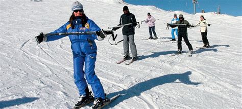 Skiing for Beginners - Pin Easy