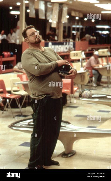 THE BIG LEBOWSKI (1998) JOHN GOODMAN BLKI 103 Stock Photo - Alamy