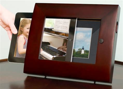 iPad 2 Photo Frame Docking Station