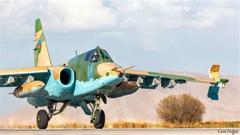 Ukrainian Su-25 Frogfoot was shot down by DPR air defense