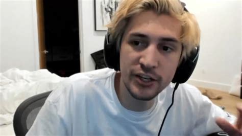 XQc attempts to reunite Destiny and Hasan - Dot Esports