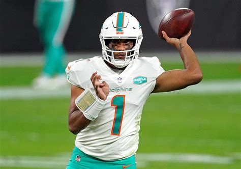 Miami Dolphins could bench Tua Tagovailoa during 2021 season