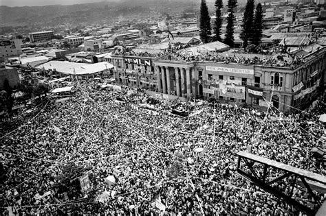 Photographer captures traumatic aftermath of El Salvador’s civil war ...