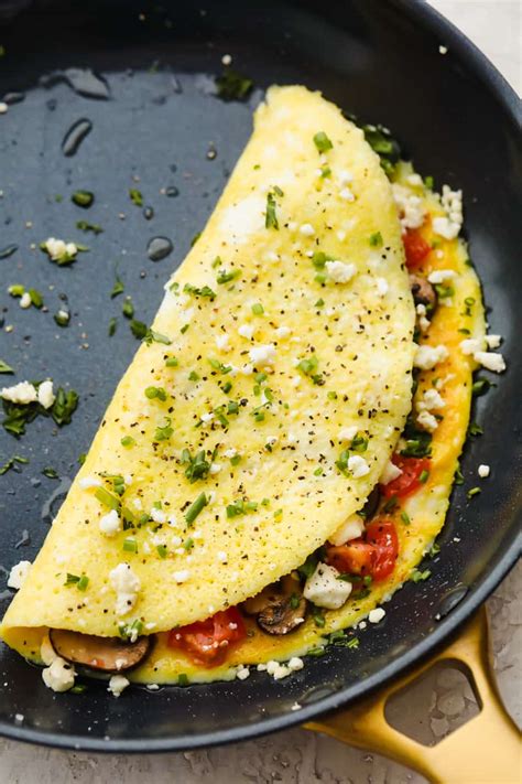 √ How To Make An Omelette : The Perfect Omelette Recipe Avocado Veggies ...