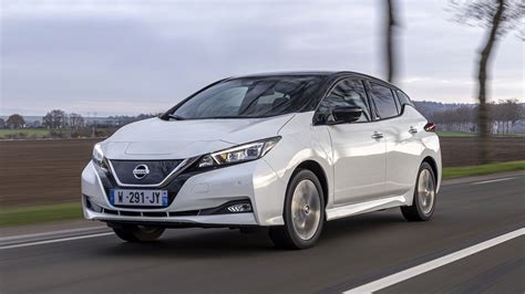 Nissan Leaf Review 2024 | Top Gear