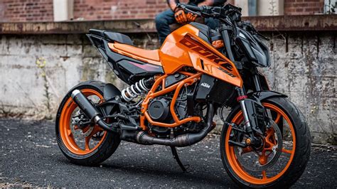 New KTM 390 Duke launched in India at ₹3.11 lakh. Features and booking ...