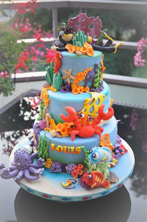 This cake has everything you could expect from Under the Sea theme cake ...