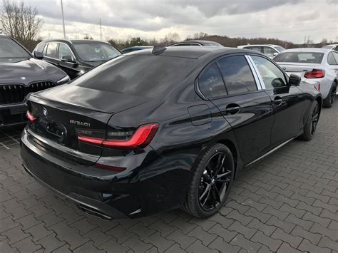 BMW-klub.pl • Zobacz temat - M340i M Performance Black Sapphire Metallic