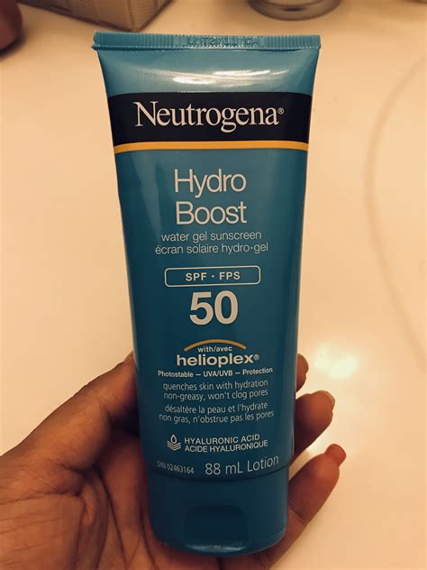 Neutrogena Hydro Boost Water Gel Sunscreen SPF 50 reviews in Sun ...