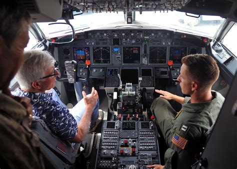 Cockpit of a P-8A Poseidon : r/cockpits