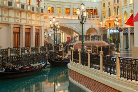 The Venetian® Las Vegas: Gondola Rides