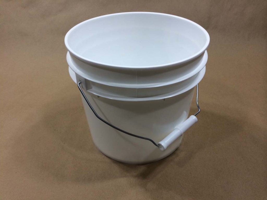  1 Gallon   Open Head White  Heavy Duty  Plastic   Pail