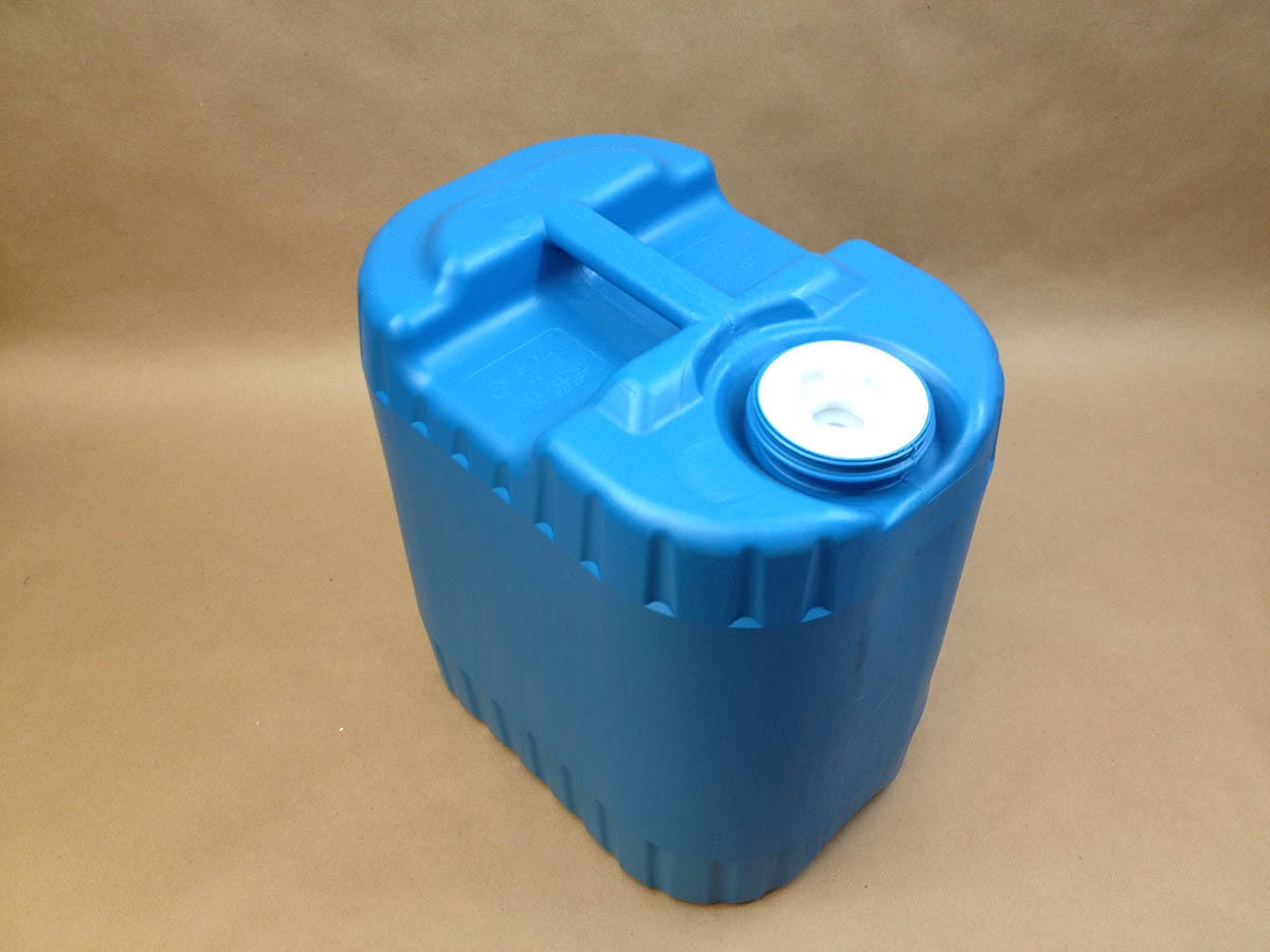  5 Gallon    Blue  Closed Top Rectangular  Plastic   Drum