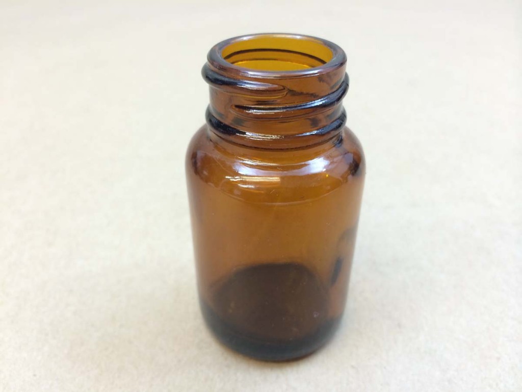  30cc   28 400 Amber  Round  Glass   Jar