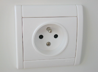 Type E receptacle