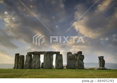 United Kingdom, England, Clouds above Stonehenge 66405293