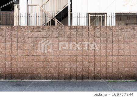 street wall background ,Industrial background, empty grunge urban street with warehouse brick wall 109737244