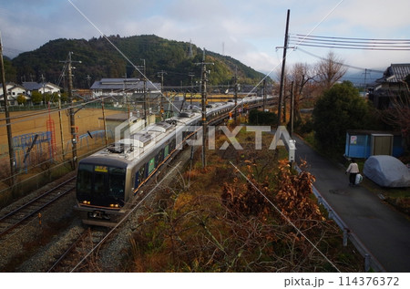 福知山線　郊外を走る 114376372