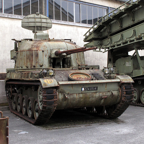 AMX-13_DCA_saumur