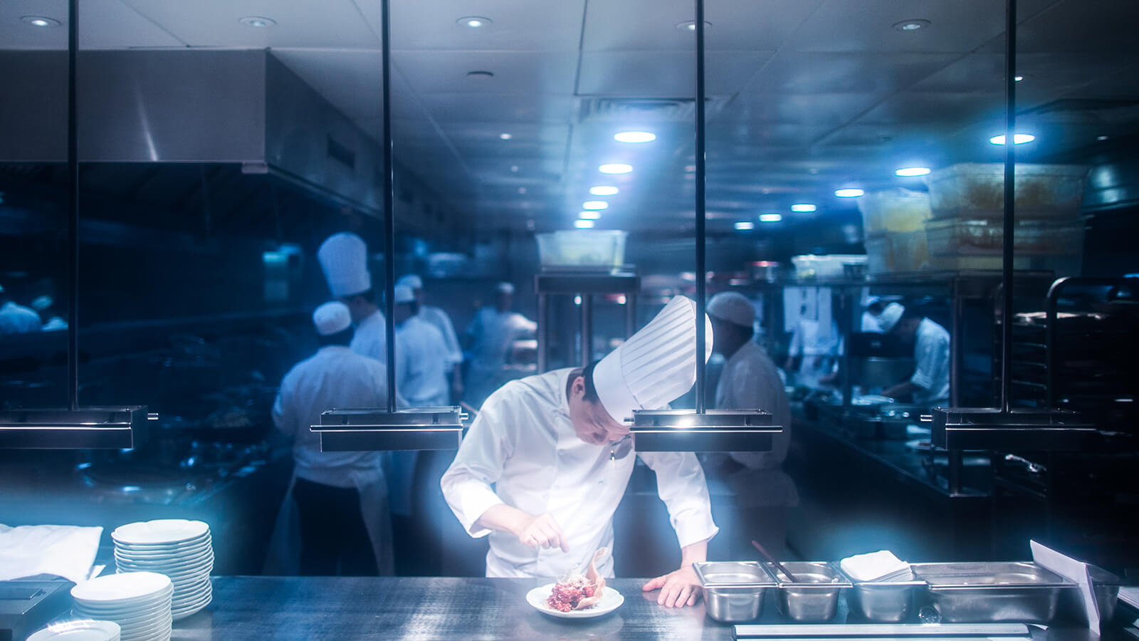 Hakkasan Abu Dhabi Chef Preparing Dish