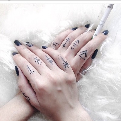 f2 - Finger Tattoos Design Ideas Pictures Gallery