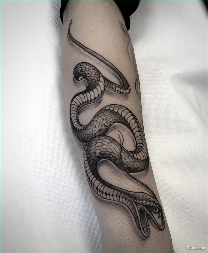 12 American Traditional Dagger Tattoo Ideas That Will Blow Your Mind   alexie